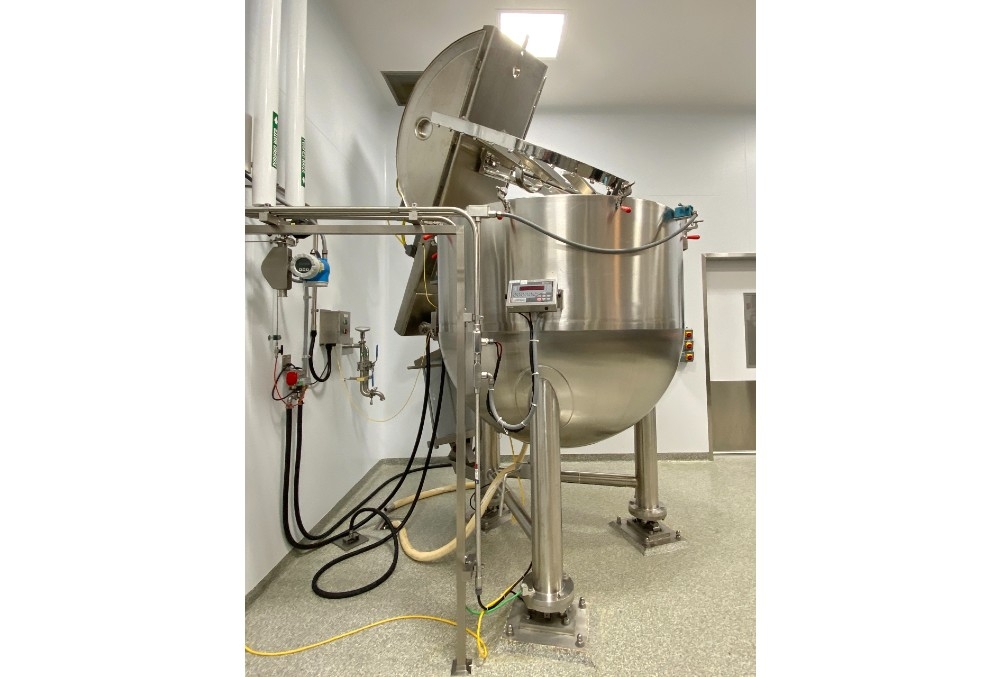 Lee 500 Gal steam jacketed kettle on load cells